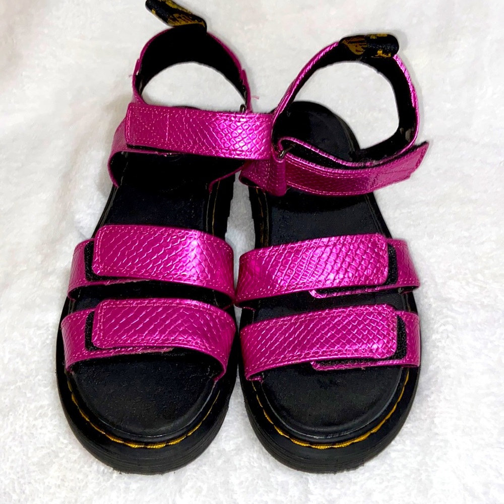 Girls Dr Martens Pink Velcro size 4 US UK 3 EUC